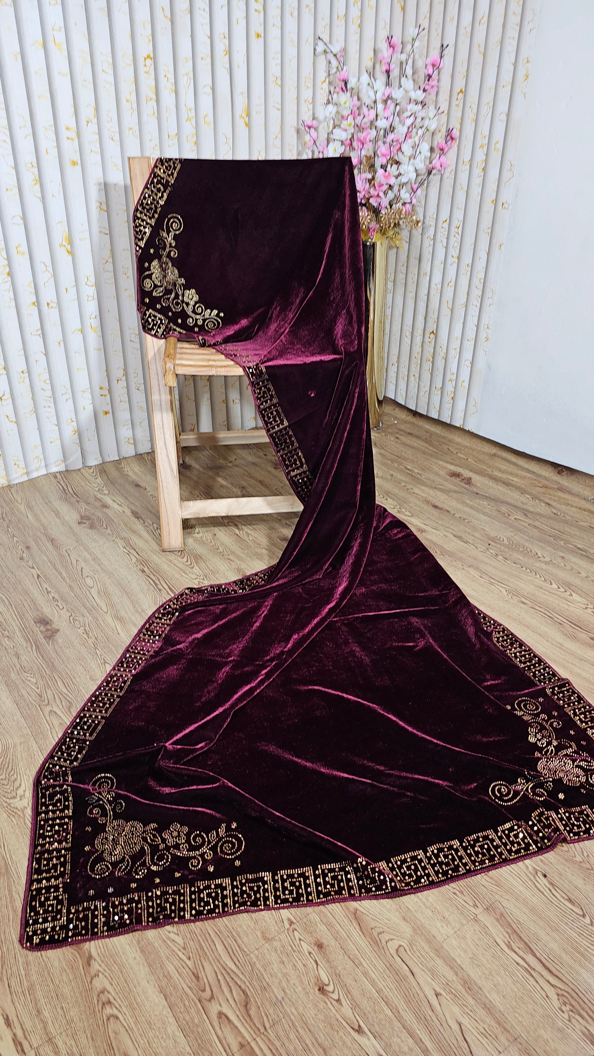 𝙲𝚕𝚊𝚜𝚜𝚒𝚌 𝚂𝚝𝚘𝚗𝚎 𝚆𝚘𝚛𝚔 𝚂𝚑𝚊𝚠𝚕 – 𝚂𝚝𝚢𝚕𝚒𝚜𝚑 & 𝙲𝚘𝚖𝚏𝚘𝚛𝚝𝚊𝚋𝚕𝚎