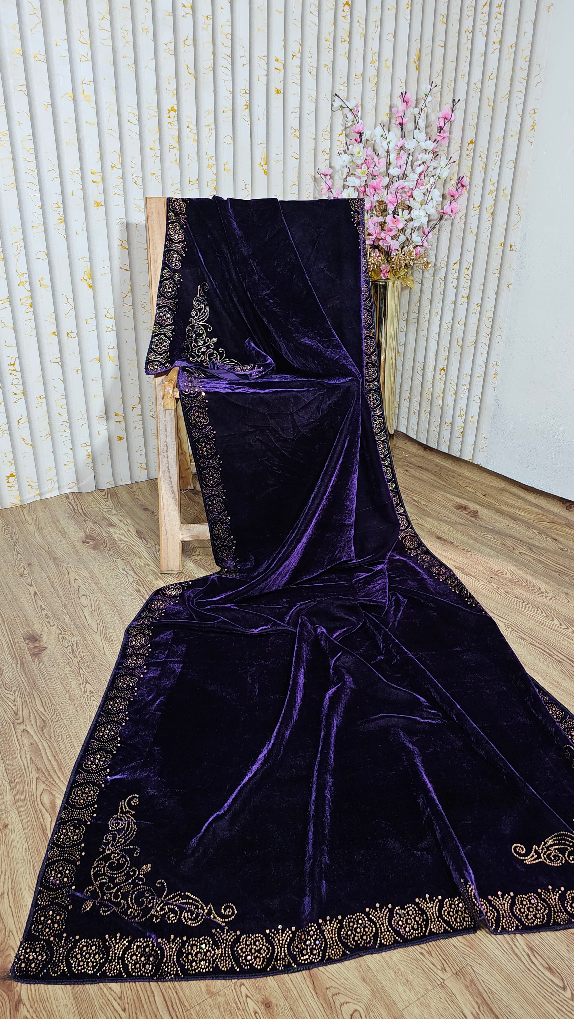 𝙲𝚕𝚊𝚜𝚜𝚒𝚌 𝚂𝚝𝚘𝚗𝚎 𝚆𝚘𝚛𝚔 𝚂𝚑𝚊𝚠𝚕 – 𝚂𝚝𝚢𝚕𝚒𝚜𝚑 & 𝙲𝚘𝚖𝚏𝚘𝚛𝚝𝚊𝚋𝚕𝚎